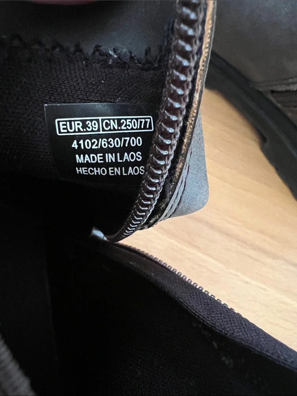 Zara kids brown Chelsea boot size 7